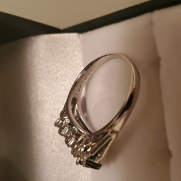 Ring - Picture 7 of 9